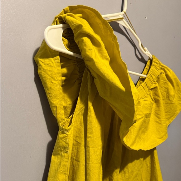 Romeo & Juliet Couture Mustard Off-Shoulder Blouse - Picture 3 of 7